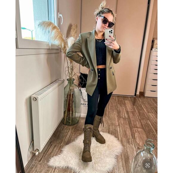ZARA BLOGGER FAVORITE WAXED FINISH LACED BOOTS 10 army green combat viral TikTok - Picture 4 of 14